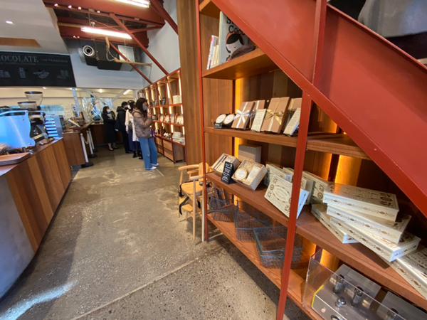 ダンデライオン_売店1